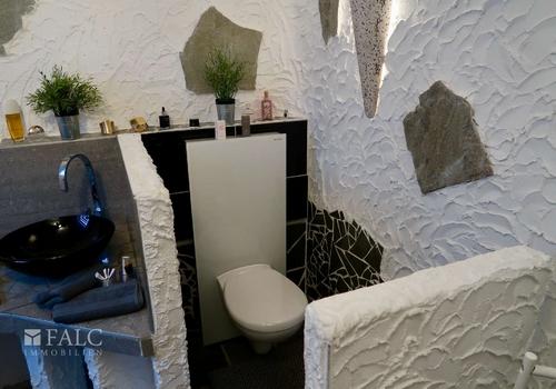 KG: Bad mit neuer WC Anlage