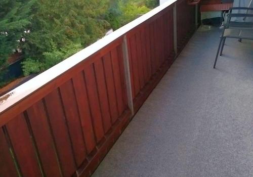 Balkon mit Markise