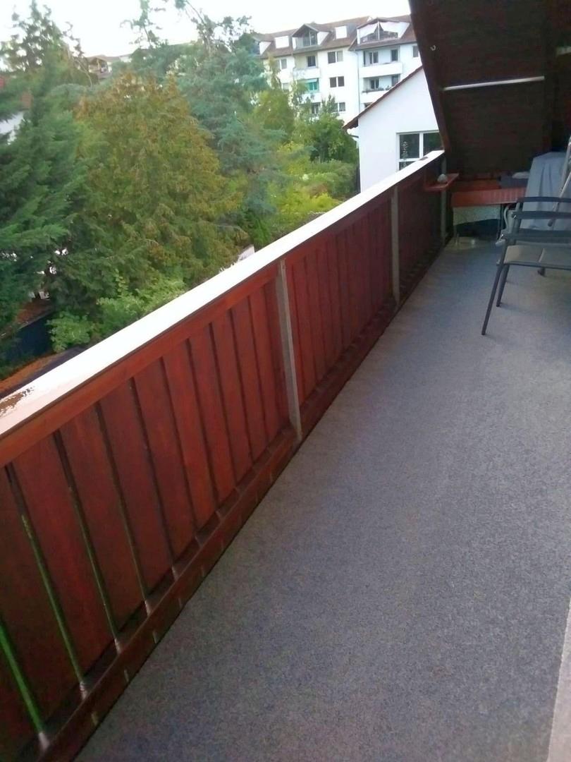Balkon mit Markise