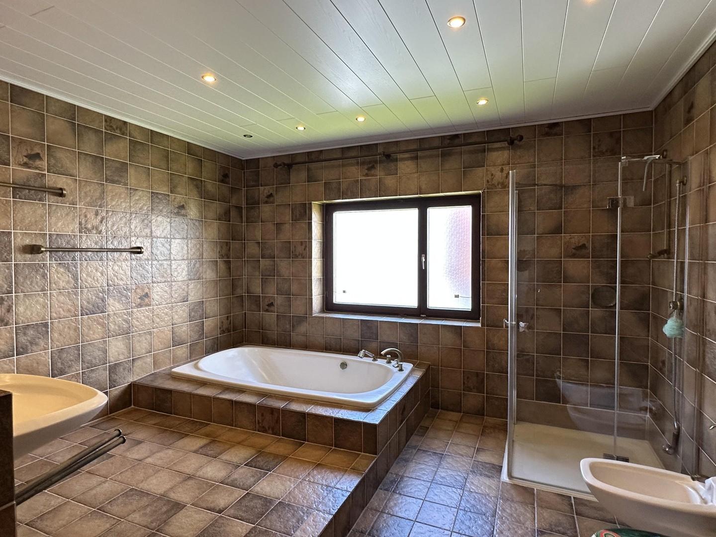 Badezimmer EG