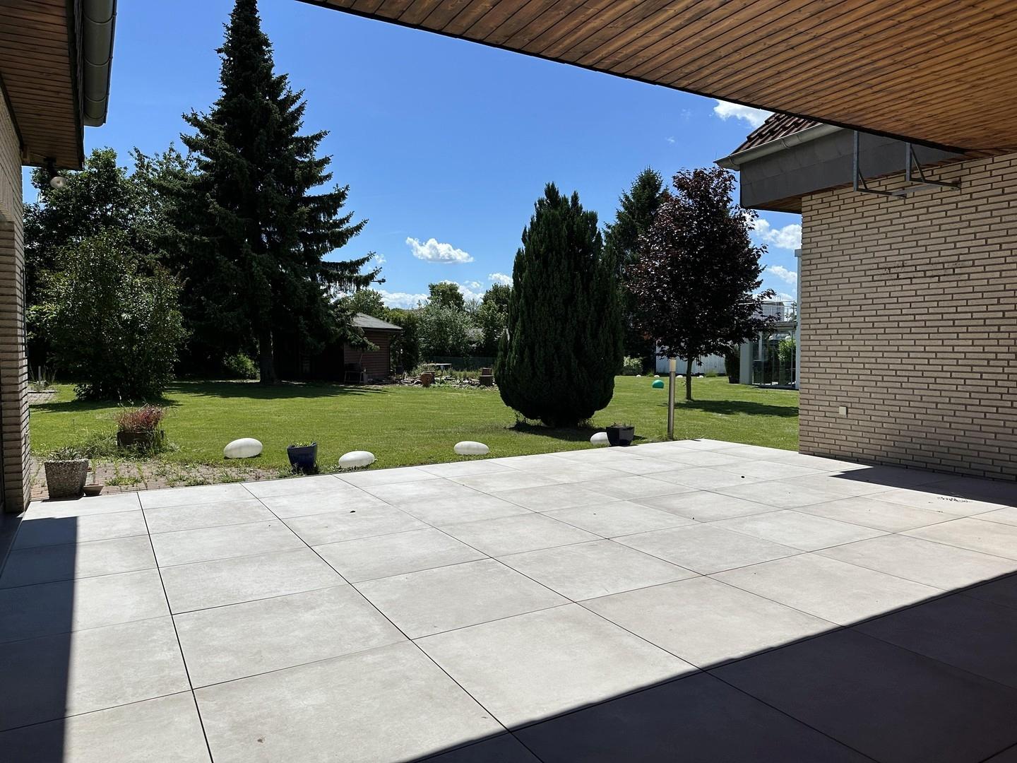 Sonnige Terrasse EG