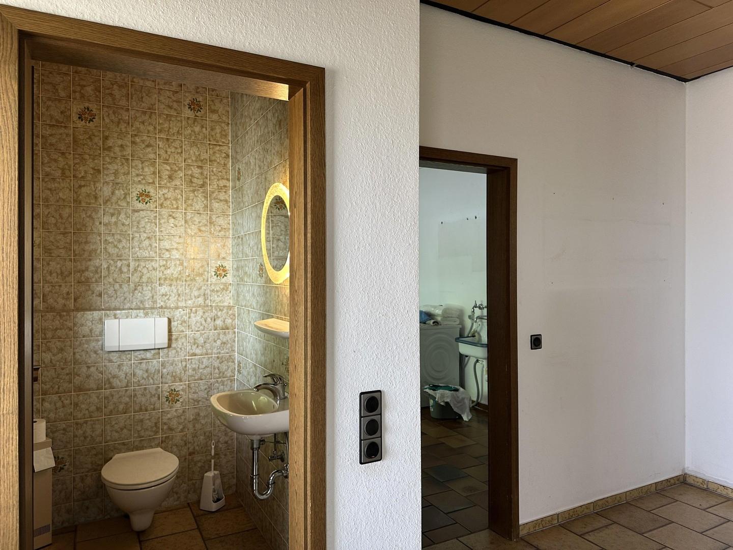 Gäste-WC im Eingangsbereich
