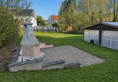 Garten mit Grillplatz