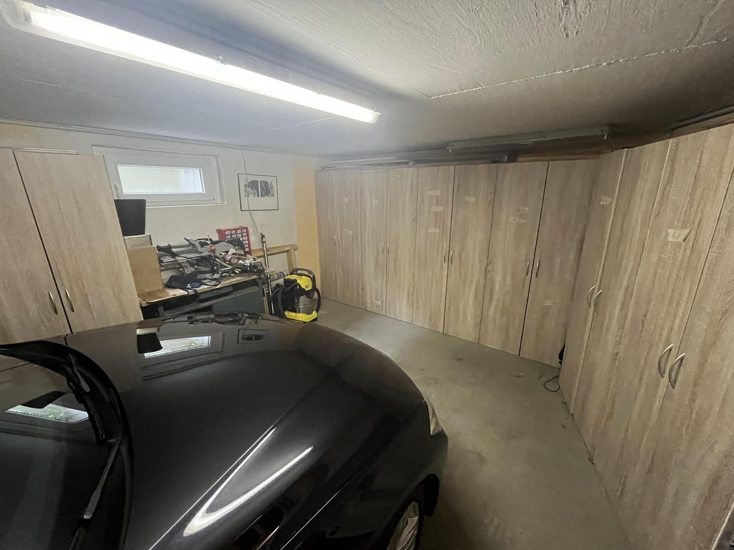 groooße Garage