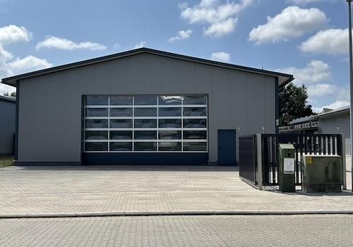 Halle 450 m²