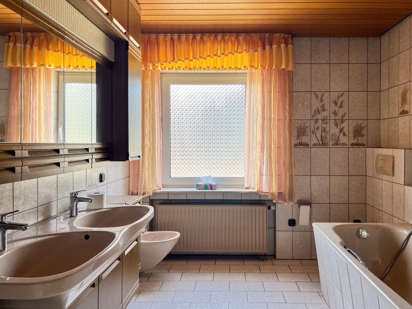 Badezimmer bei Schlafzimmer