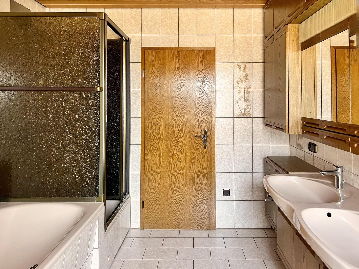 Badezimmer bei Schlafzimmer