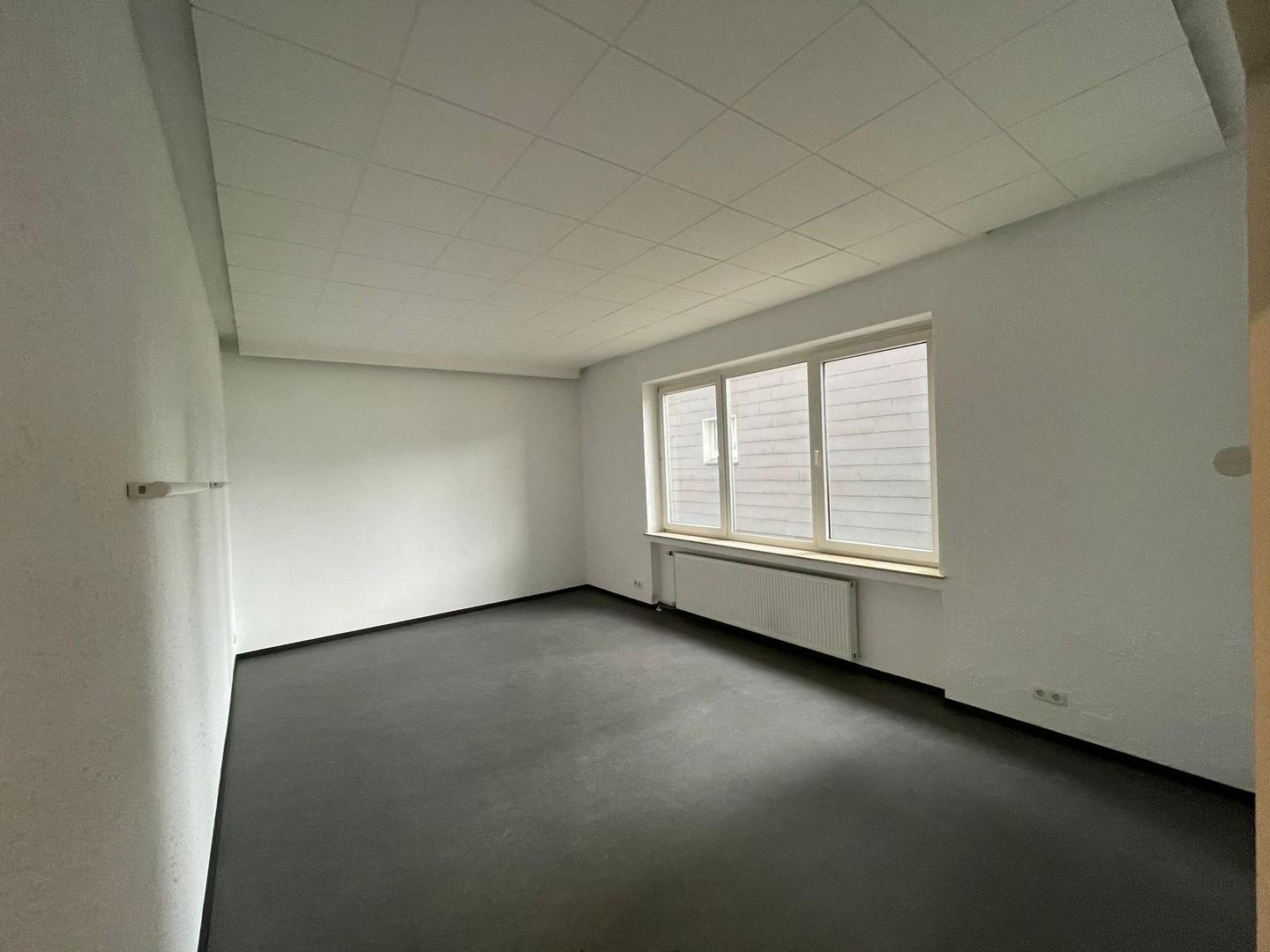 ca. 24 qm Raum im Erdgeschoss