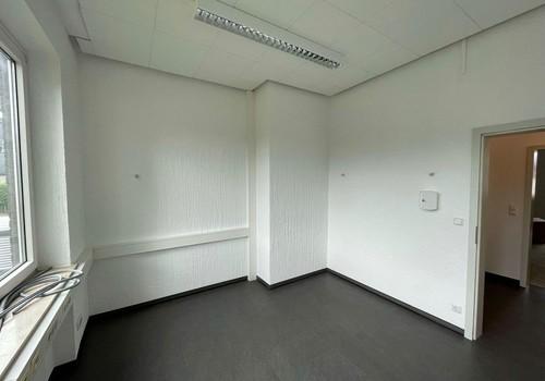 ca. 12 qm Raum im Erdgeschoss