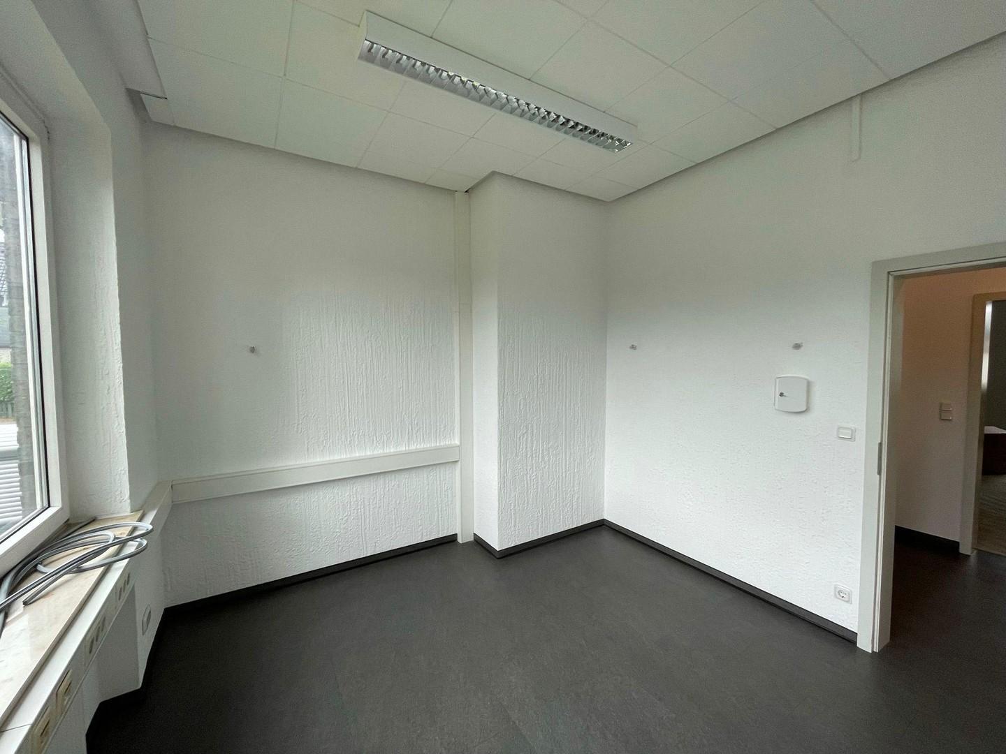 ca. 12 qm Raum im Erdgeschoss