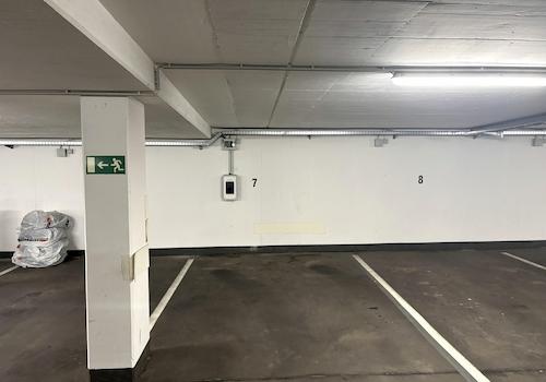 Tiefgaragenstellplatz/Wallbox