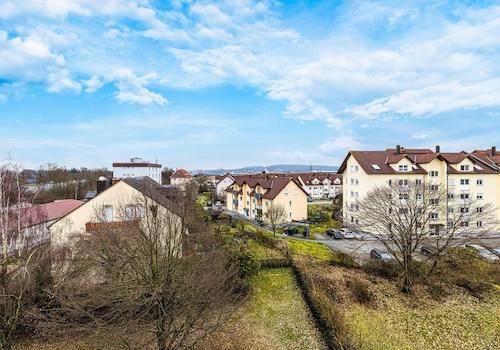 Blick vom Balkon in Garten