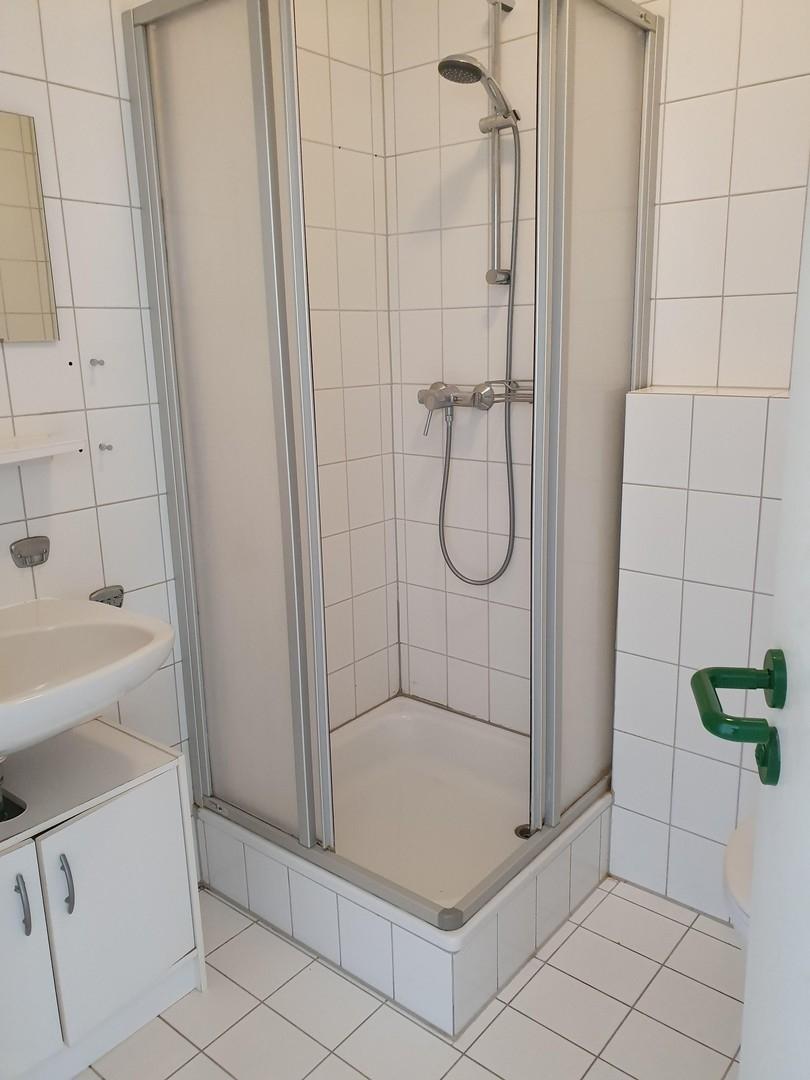 Bad mit Dusche