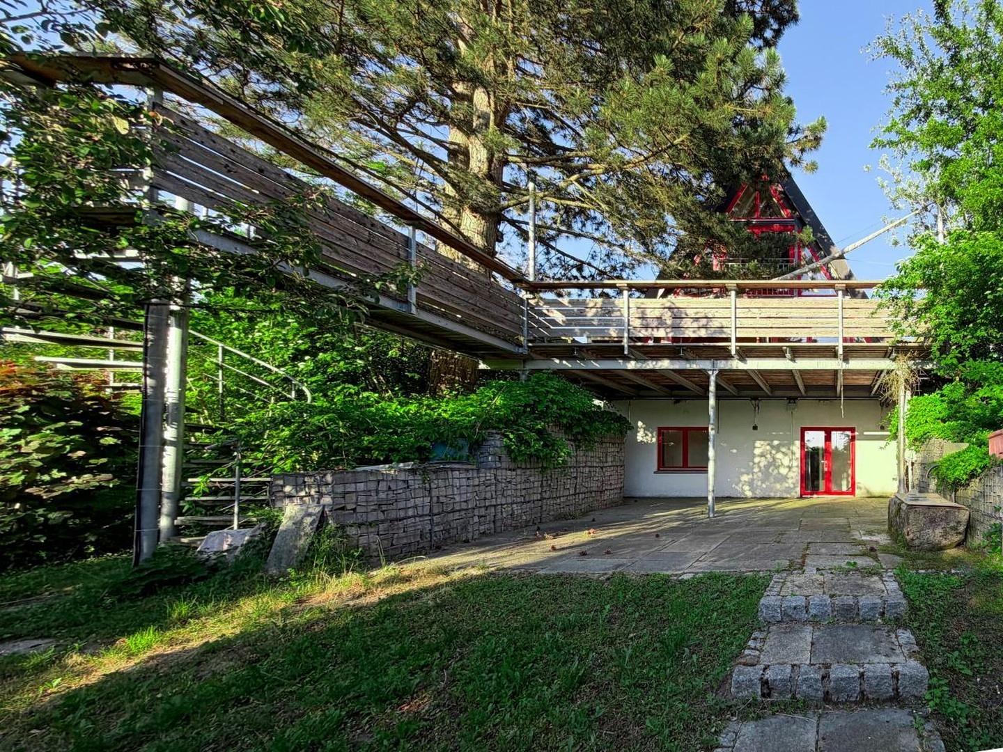 Garten mit 2. Terrasse
