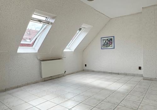 OG linkes Schlafzimmer