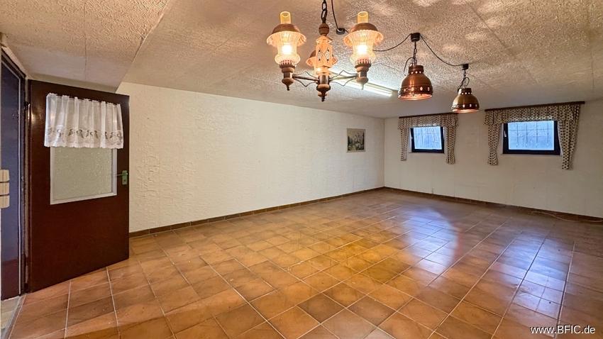KG großer Partyraum
