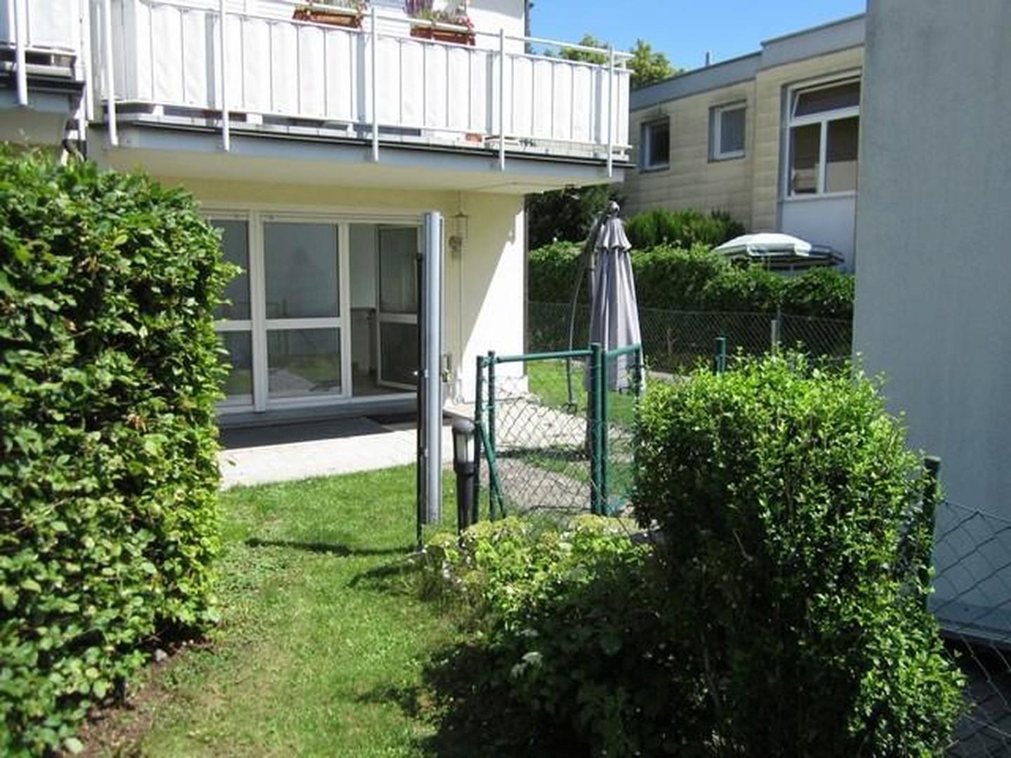 ca. 112 qm großer Privatgarten