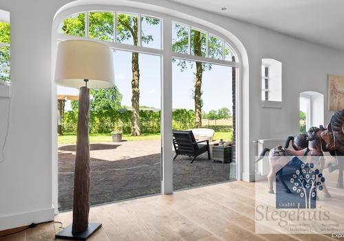 Bogenfenster Wohnzimmer