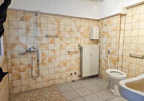Badezimmer EG
