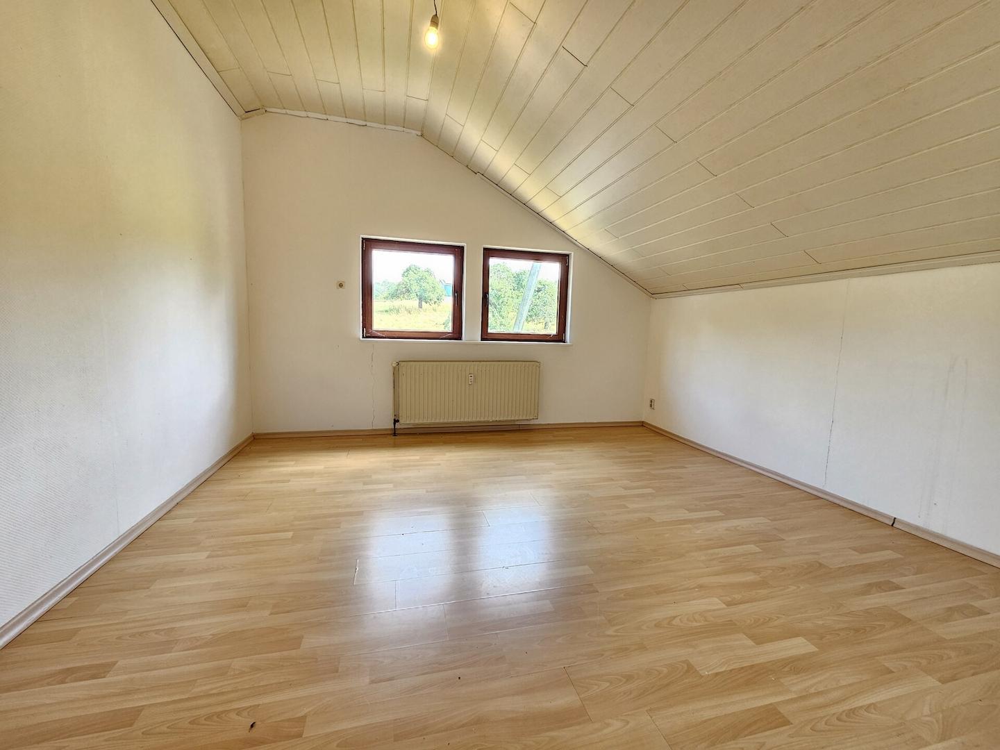 Schlafzimmer DG