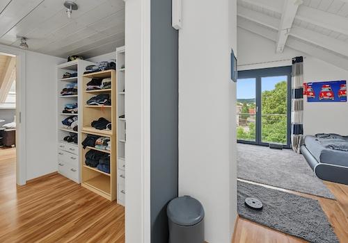 Begehbarer Kleiderschrank DG