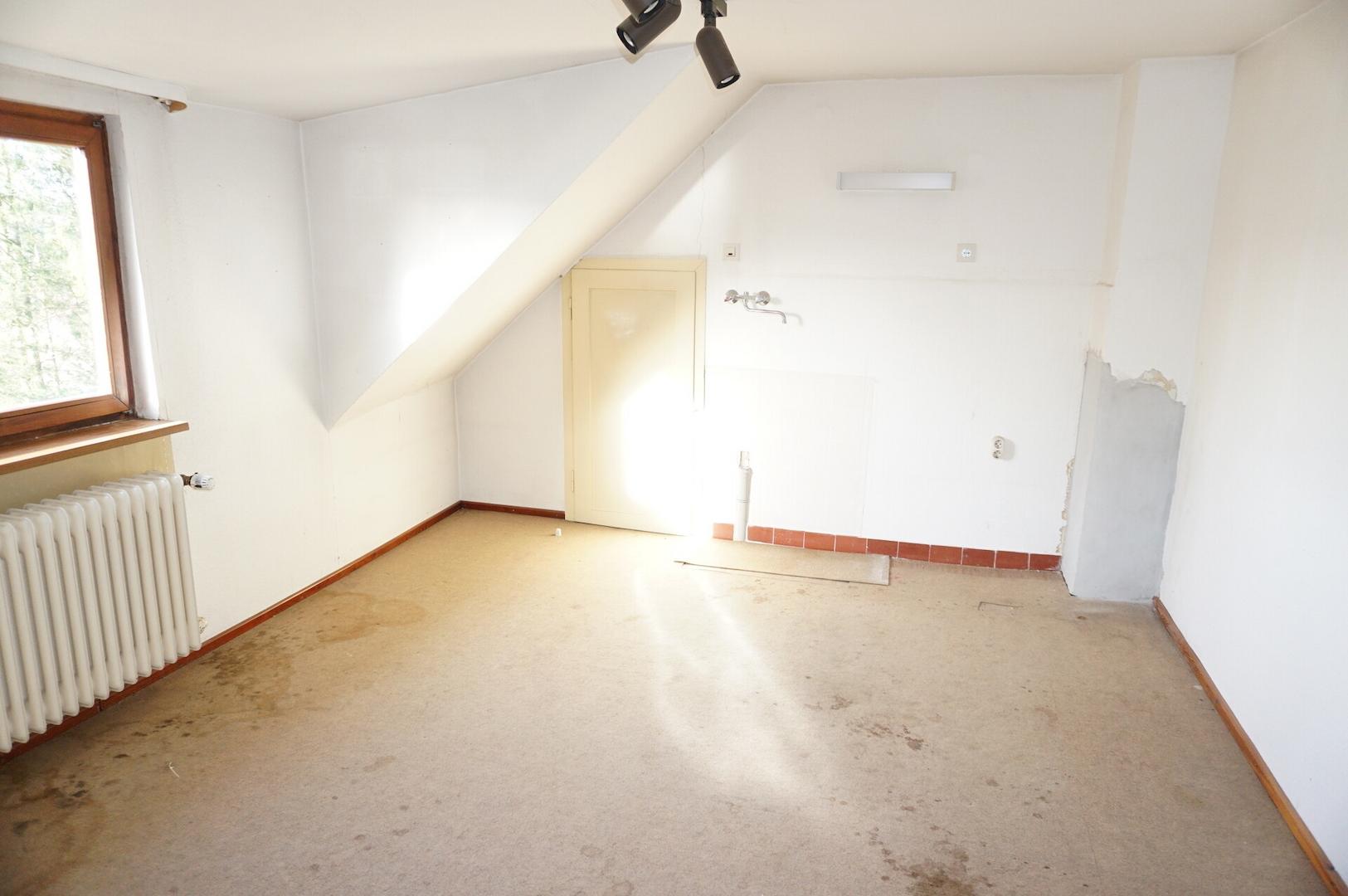 Durchgangszimmer DG