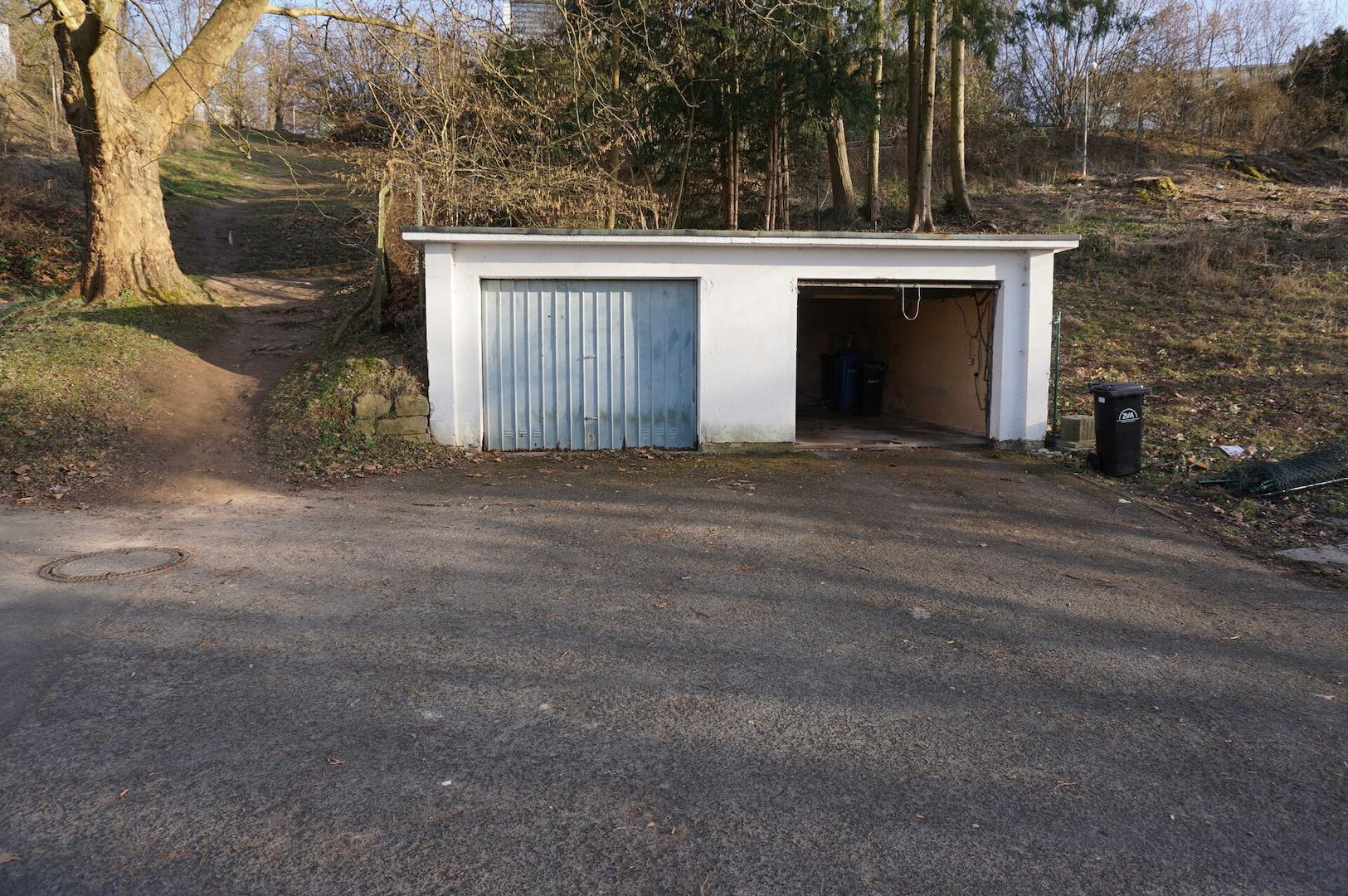 Garage links
