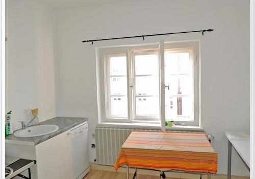 Aufenthaltsraum mit EBK