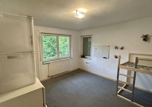 Kinderzimmer (alt. 2. Büro)