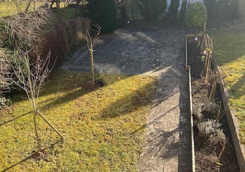 Südbalkon, Blick in den Garten