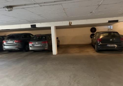 eigener Tiefgaragenstellplatz
