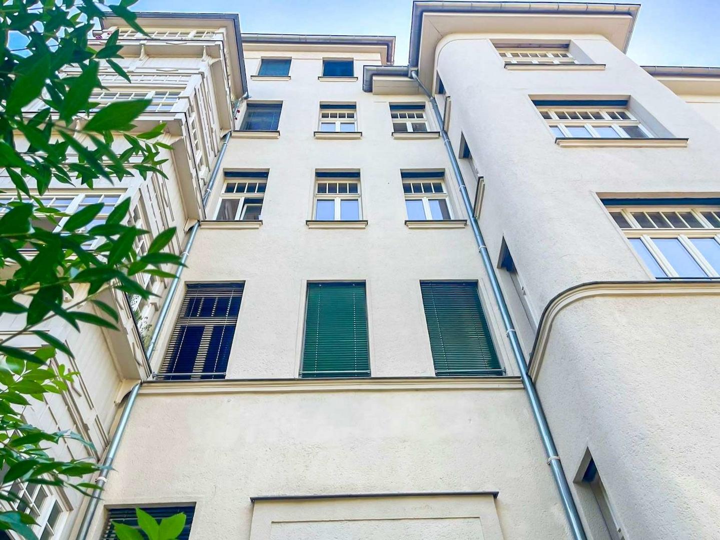 gepflegtes Mehrfamilienhaus 