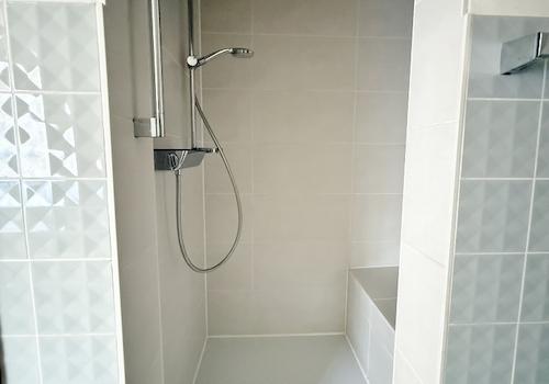 mit separater Dusche