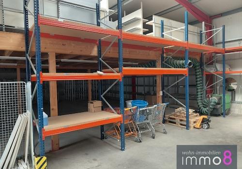 Heizung und Regale