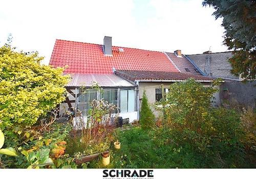 ...mit Garten am Haus