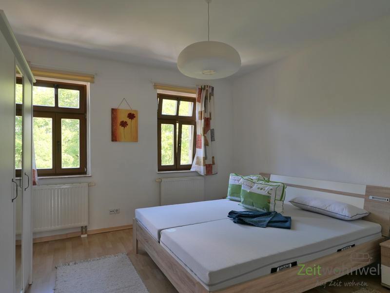 Blick ins Schlafzimmer
