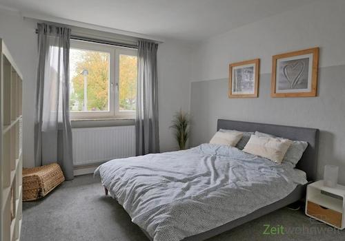 Blick ins Schlafzimmer