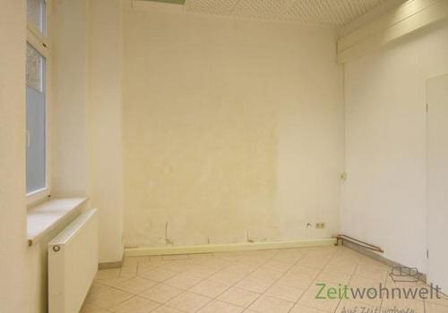 Hinterzimmer mit Fenster