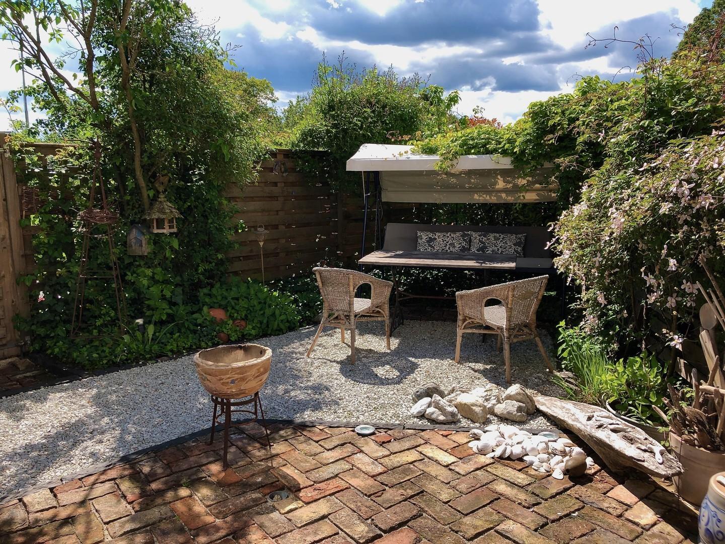 Kleine Terrasse Westen
