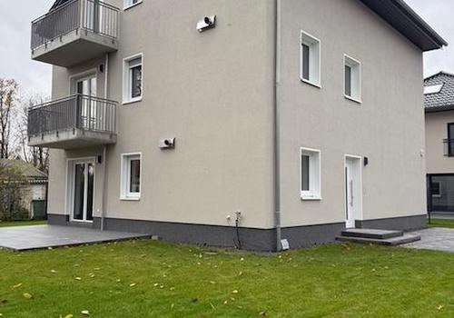 Gartenseite + Eingang 