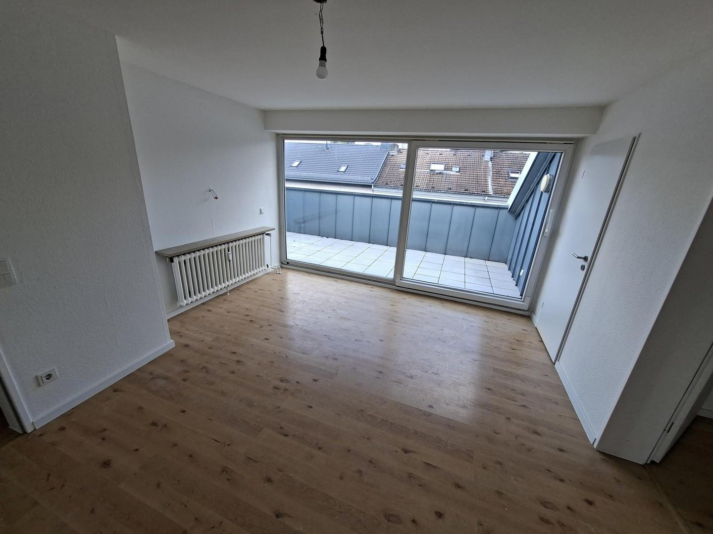 Wohn-/ Esszimmer