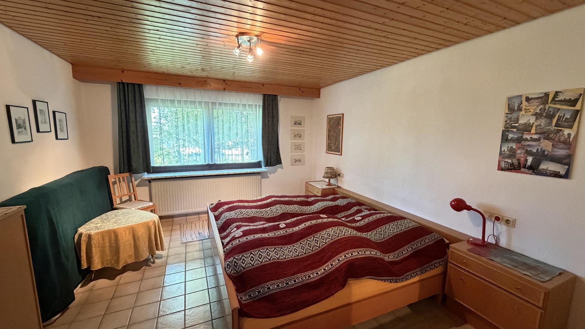 Zimmer Untergeschoss