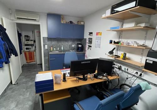 Büro/Küche/WC