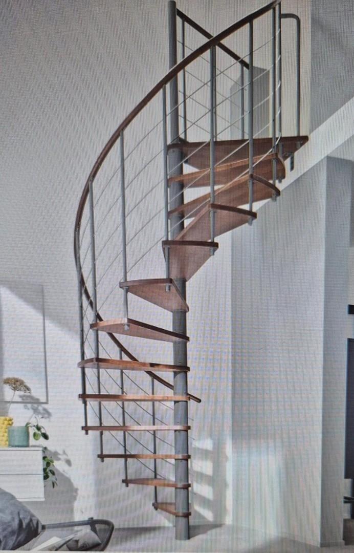Treppe z. Spitzboden