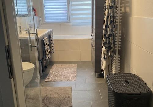 Badezimmer 1