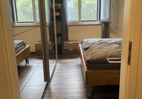 Schlafzimmer 1