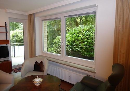 Wohnzimmerfenster, Balkontür
