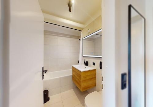 Neu renoviertes Bad