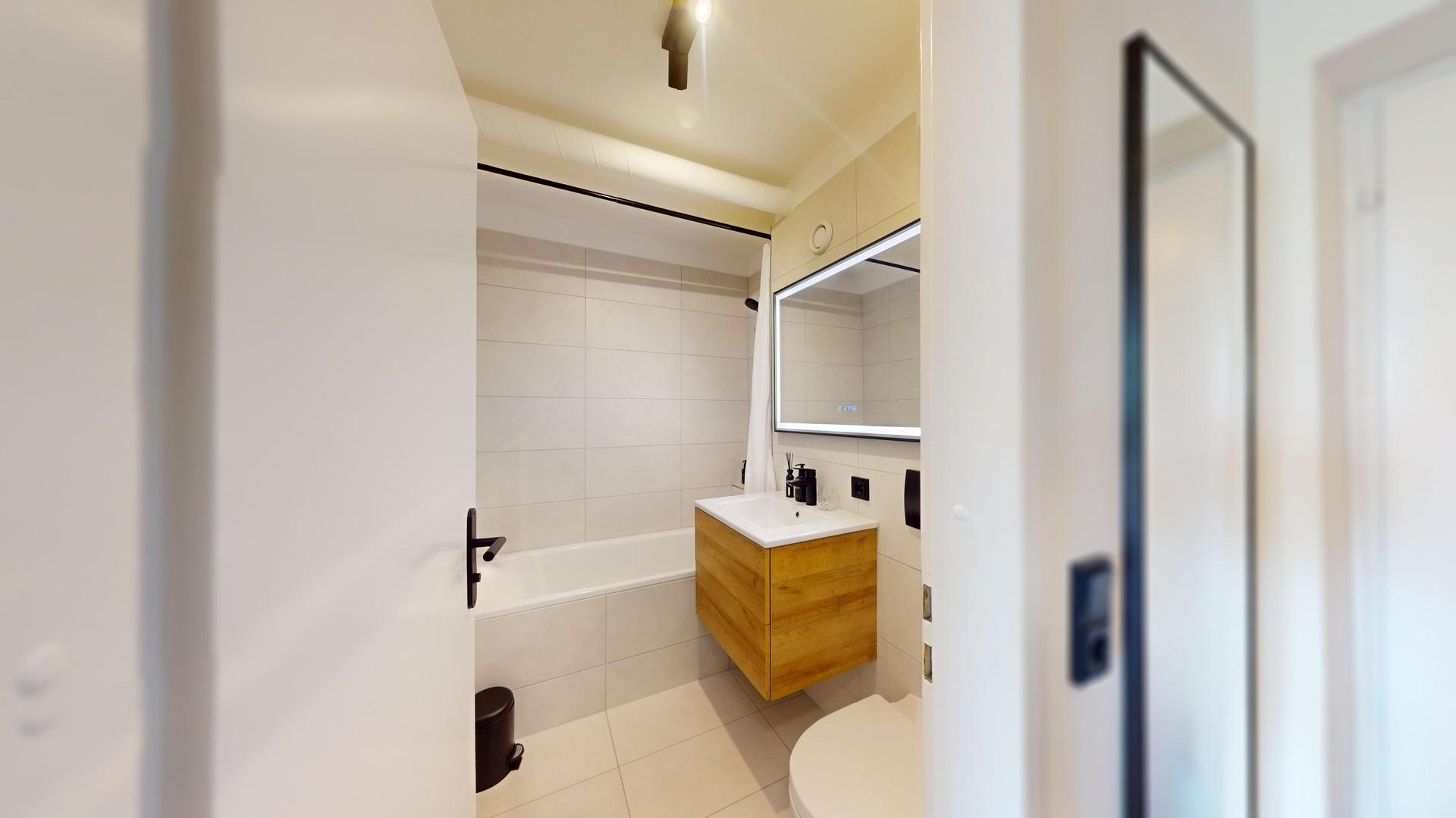 Neu renoviertes Bad