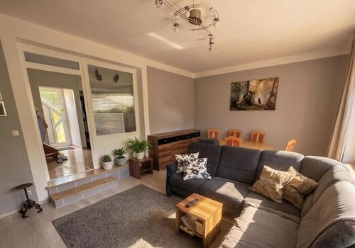 Großzügiges Wohnzimmer